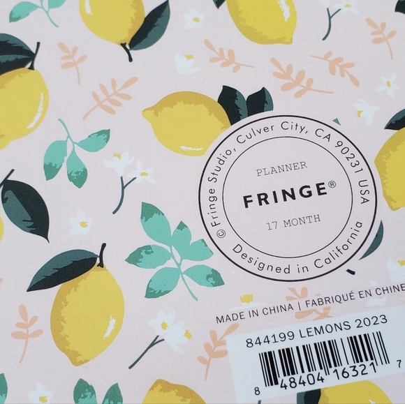 Fringe 17 Month Lemon Themed 2023 Planner Spiral Bound New - Picture 3 of 4